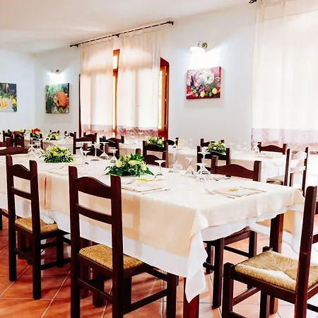 Diffuso Il Mandorlo Hotel Baressa